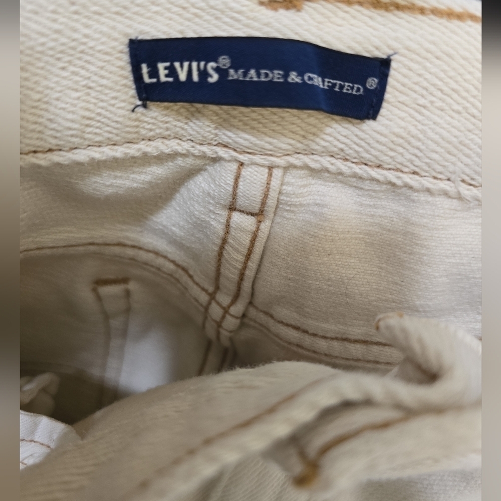 Levi's Made & Crafted Off White Rigid Denim Relaxed Shorts 27 Destroyed Raw Hem - Picture 5 of 8